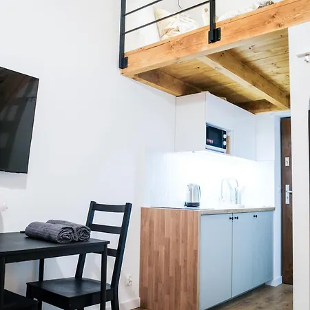 Piano Apartment